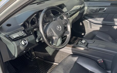 Mercedes-Benz E-Класс, 2011 год, 1 570 000 рублей, 9 фотография