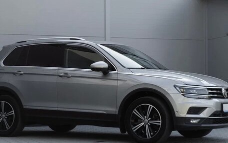 Volkswagen Tiguan II, 2017 год, 2 200 000 рублей, 9 фотография