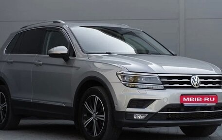 Volkswagen Tiguan II, 2017 год, 2 200 000 рублей, 8 фотография