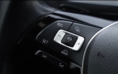 Volkswagen Tiguan II, 2017 год, 2 200 000 рублей, 15 фотография