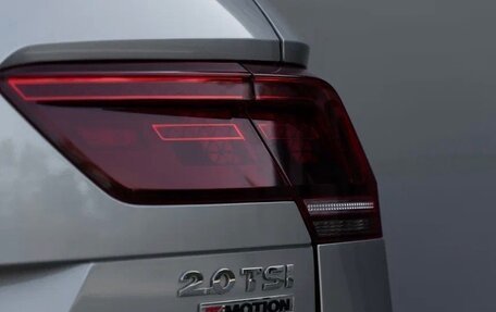 Volkswagen Tiguan II, 2017 год, 2 200 000 рублей, 26 фотография