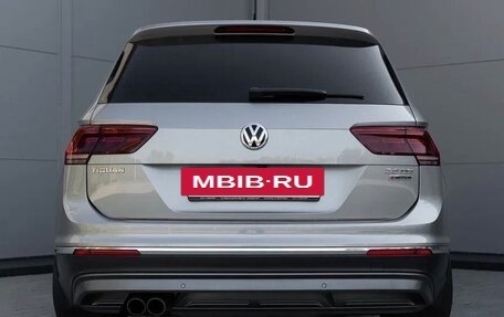 Volkswagen Tiguan II, 2017 год, 2 200 000 рублей, 21 фотография