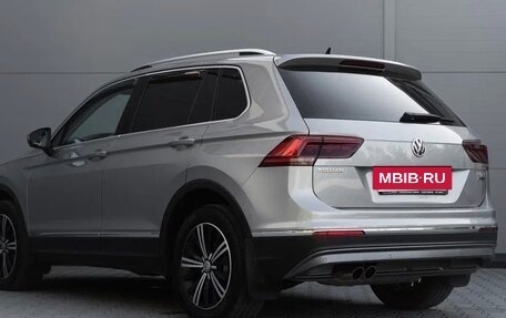 Volkswagen Tiguan II, 2017 год, 2 200 000 рублей, 24 фотография