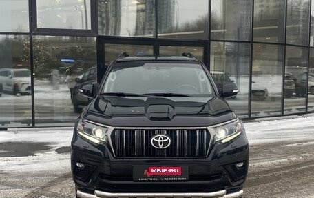 Toyota Land Cruiser Prado 150 рестайлинг 2, 2021 год, 6 300 000 рублей, 6 фотография