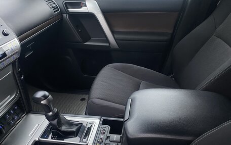 Toyota Land Cruiser Prado 150 рестайлинг 2, 2021 год, 6 300 000 рублей, 7 фотография