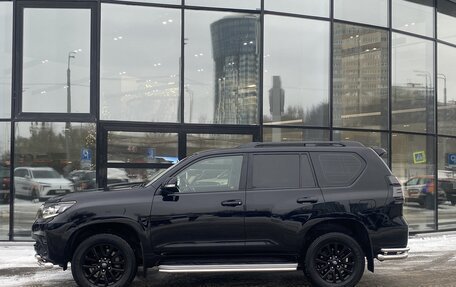 Toyota Land Cruiser Prado 150 рестайлинг 2, 2021 год, 6 300 000 рублей, 9 фотография