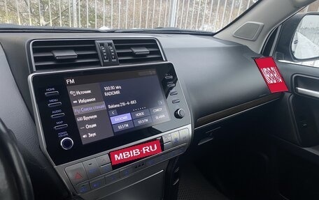 Toyota Land Cruiser Prado 150 рестайлинг 2, 2021 год, 6 300 000 рублей, 16 фотография