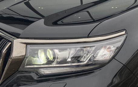 Toyota Land Cruiser Prado 150 рестайлинг 2, 2021 год, 6 300 000 рублей, 22 фотография