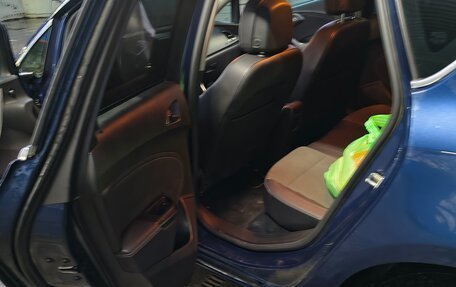 Opel Astra J, 2011 год, 530 000 рублей, 10 фотография