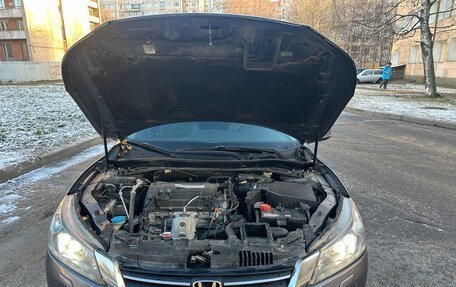 Honda Accord IX рестайлинг, 2013 год, 1 350 000 рублей, 11 фотография