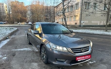 Honda Accord IX рестайлинг, 2013 год, 1 350 000 рублей, 3 фотография