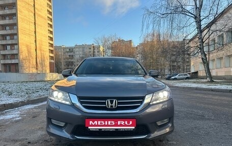 Honda Accord IX рестайлинг, 2013 год, 1 350 000 рублей, 6 фотография
