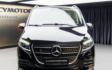 Mercedes-Benz V-Класс, 2025 год, 14 630 000 рублей, 2 фотография