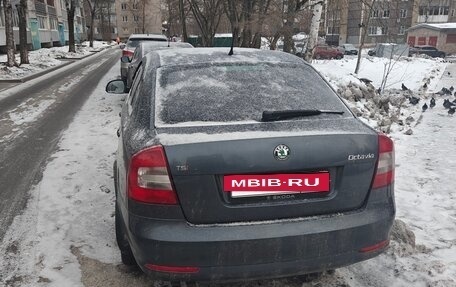 Skoda Octavia, 2011 год, 700 000 рублей, 2 фотография