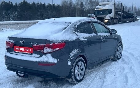 KIA Rio III рестайлинг, 2015 год, 750 000 рублей, 2 фотография