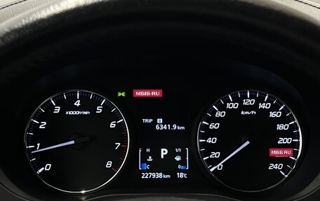 Mitsubishi Outlander III рестайлинг 3, 2016 год, 1 465 000 рублей, 11 фотография