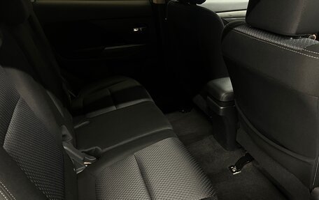 Mitsubishi Outlander III рестайлинг 3, 2016 год, 1 465 000 рублей, 22 фотография