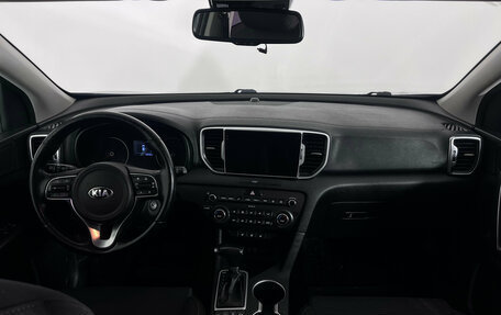 KIA Sportage IV рестайлинг, 2017 год, 1 897 000 рублей, 10 фотография