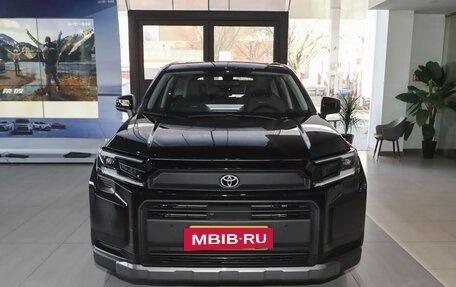 Toyota RAV4, 2025 год, 4 490 000 рублей, 2 фотография
