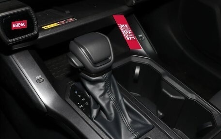 Toyota RAV4, 2025 год, 4 490 000 рублей, 14 фотография