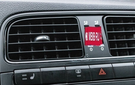 Volkswagen Polo VI (EU Market), 2011 год, 849 000 рублей, 12 фотография