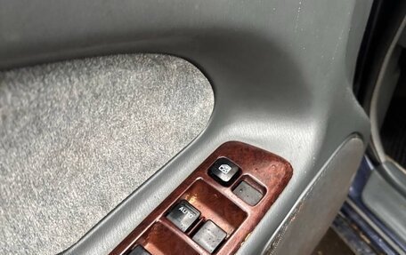 Nissan Maxima IV, 1997 год, 300 000 рублей, 12 фотография