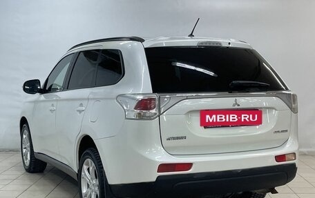 Mitsubishi Outlander III рестайлинг 3, 2013 год, 1 280 000 рублей, 5 фотография