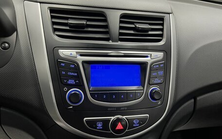 Hyundai Solaris II рестайлинг, 2013 год, 875 000 рублей, 16 фотография