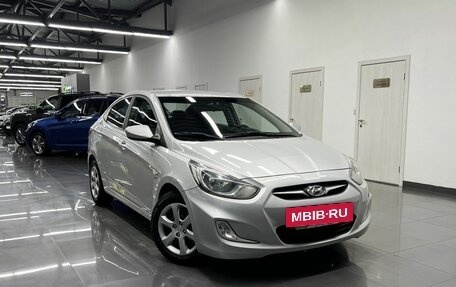 Hyundai Solaris II рестайлинг, 2013 год, 875 000 рублей, 5 фотография