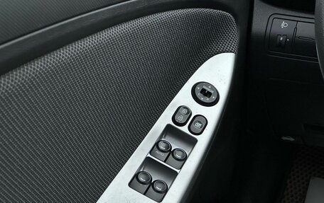 Hyundai Solaris II рестайлинг, 2013 год, 899 000 рублей, 22 фотография