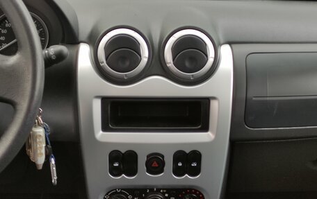 Renault Sandero I, 2013 год, 790 000 рублей, 10 фотография