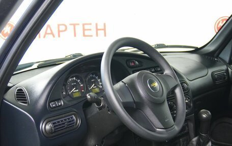 Chevrolet Niva I рестайлинг, 2018 год, 855 000 рублей, 9 фотография