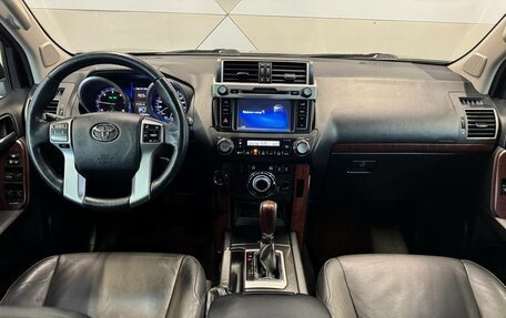 Toyota Land Cruiser Prado 150 рестайлинг 2, 2016 год, 3 549 000 рублей, 10 фотография
