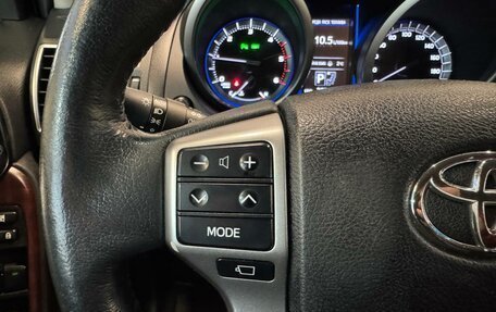 Toyota Land Cruiser Prado 150 рестайлинг 2, 2016 год, 3 549 000 рублей, 13 фотография