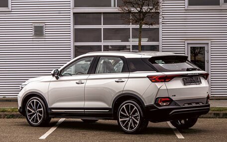 FAW Bestune T77, 2024 год, 1 895 000 рублей, 4 фотография