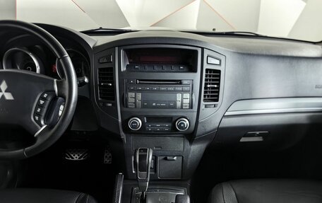 Mitsubishi Pajero IV, 2011 год, 1 997 000 рублей, 13 фотография