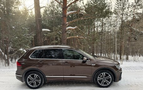 Volkswagen Tiguan II, 2017 год, 2 370 000 рублей, 3 фотография