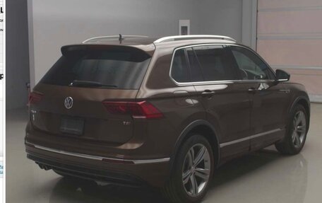 Volkswagen Tiguan II, 2017 год, 2 370 000 рублей, 33 фотография