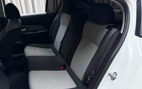 Chevrolet Cruze II, 2013 год, 890 000 рублей, 10 фотография