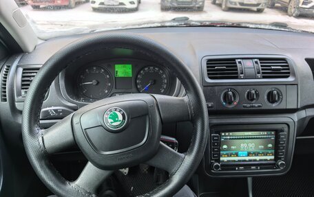 Skoda Fabia II, 2012 год, 450 000 рублей, 2 фотография