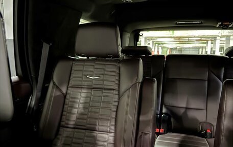 Cadillac Escalade V, 2023 год, 14 000 000 рублей, 5 фотография