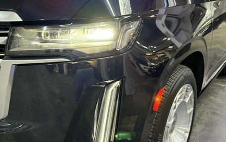 Cadillac Escalade V, 2023 год, 14 000 000 рублей, 9 фотография