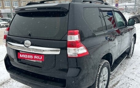 Toyota Land Cruiser Prado 150 рестайлинг 2, 2014 год, 3 600 000 рублей, 5 фотография