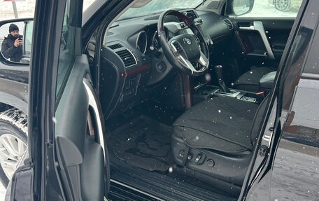 Toyota Land Cruiser Prado 150 рестайлинг 2, 2014 год, 3 600 000 рублей, 9 фотография