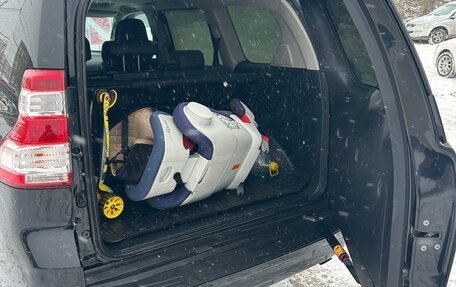 Toyota Land Cruiser Prado 150 рестайлинг 2, 2014 год, 3 600 000 рублей, 13 фотография