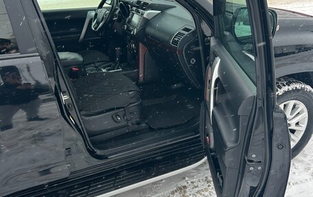 Toyota Land Cruiser Prado 150 рестайлинг 2, 2014 год, 3 600 000 рублей, 12 фотография