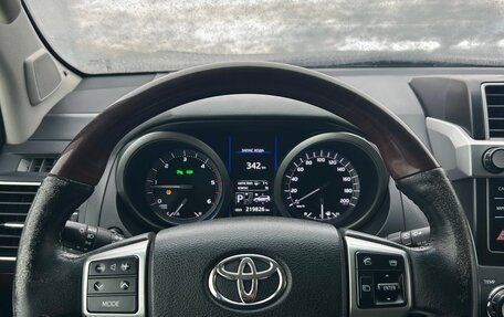 Toyota Land Cruiser Prado 150 рестайлинг 2, 2014 год, 3 600 000 рублей, 16 фотография