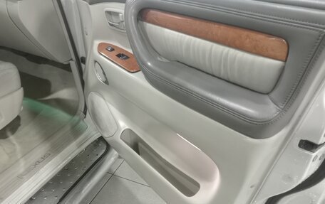 Lexus LX II, 2005 год, 2 380 000 рублей, 10 фотография