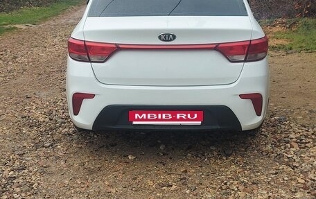 KIA Rio IV, 2019 год, 1 000 000 рублей, 22 фотография