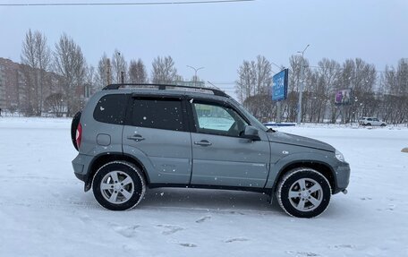 Chevrolet Niva I рестайлинг, 2015 год, 700 000 рублей, 2 фотография